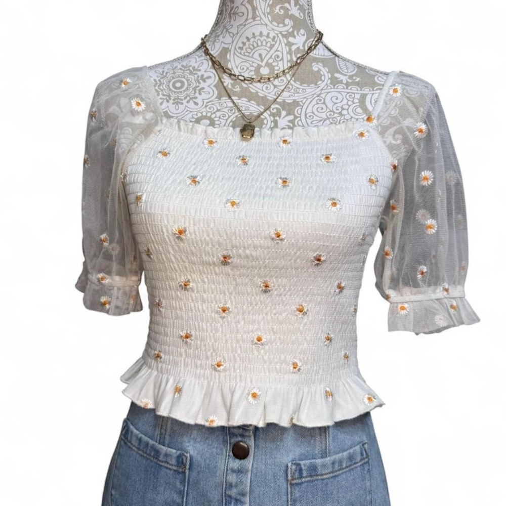 Altar'd State White Daisy Embroidered Mesh Puff Sleeve Smocked Top Women's XS - Picture 2 of 5